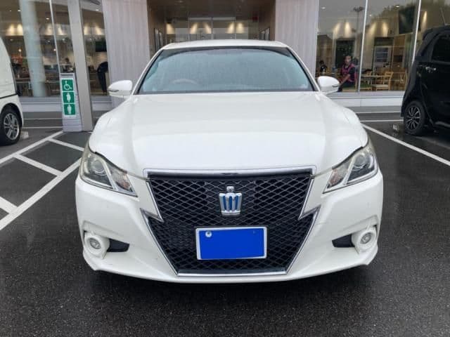 TOYOTA CROWN sedan hybrid