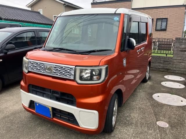 DAIHATSU WAKE
