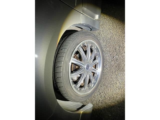 Car thumbnail 2