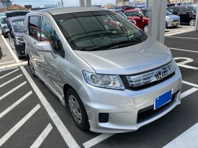 Car thumbnail 3