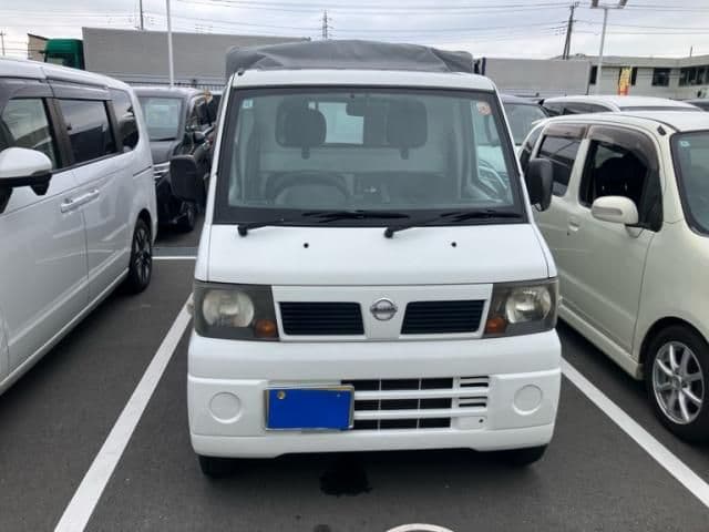 NISSAN CLIPPER truck 4WD