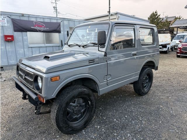 SUZUKI