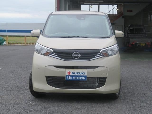 NISSAN