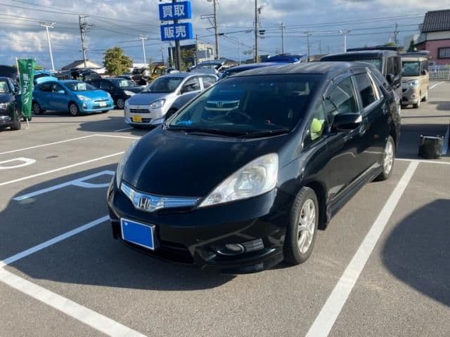 HONDA FIT SHUTTLE HYBRID