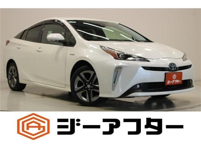 TOYOTA PRIUS 4WD