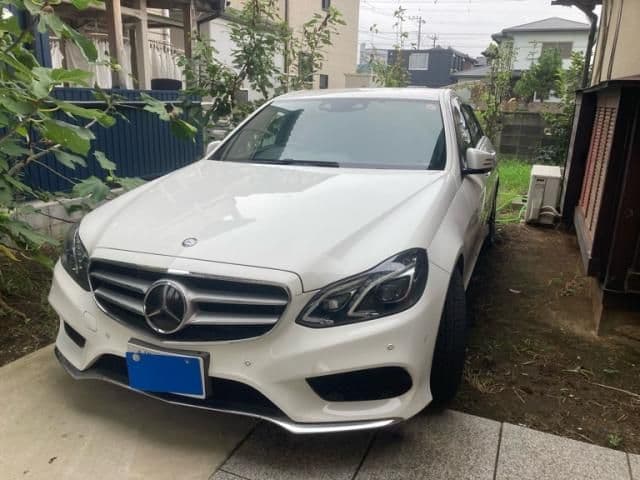 MERCEDES BENZ MERCEDES BENZ E class sedan