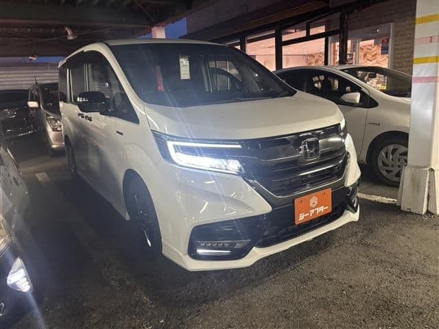 Car image 1
