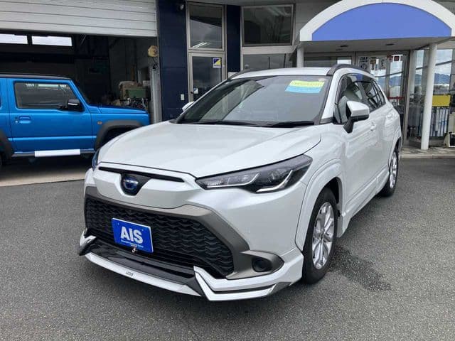TOYOTA COROLLA CROSS HYBRID