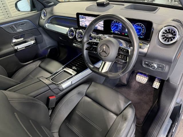 MERCEDES BENZ