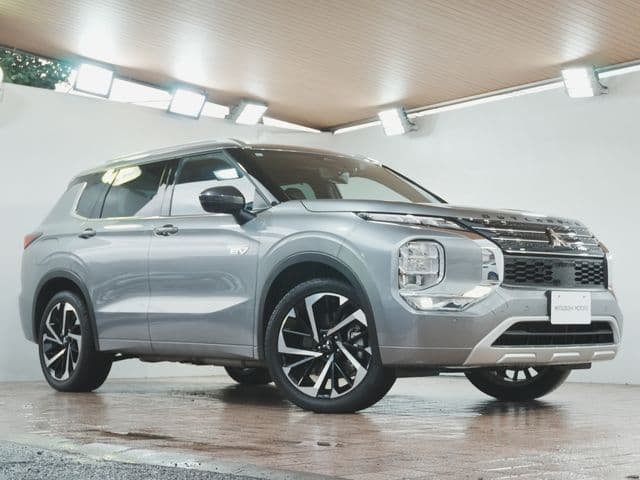 MITSUBISHI OUTLANDER PHEV