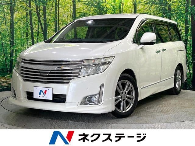 NISSAN ELGRAND  4WD