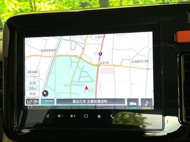Car thumbnail 3