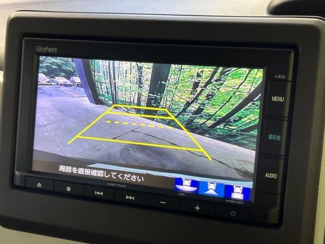 Car thumbnail 4