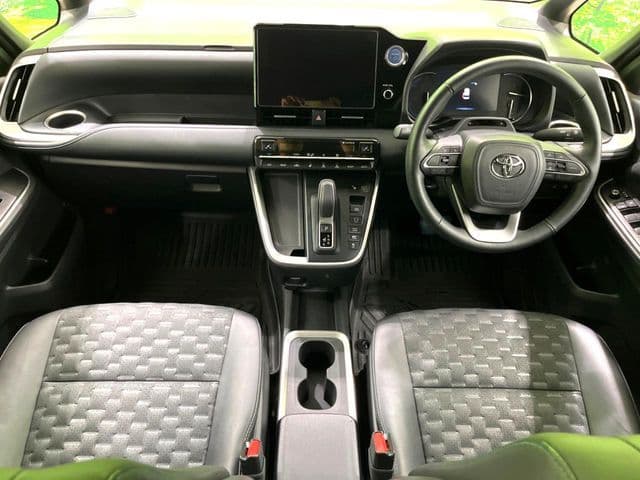 Car thumbnail 3