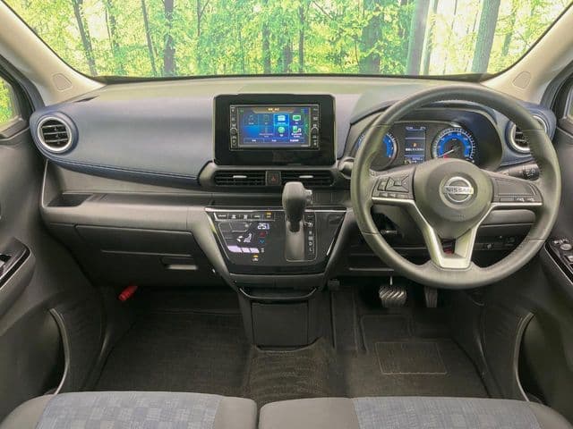 NISSAN