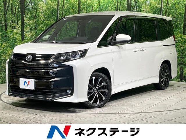 TOYOTA NOAH