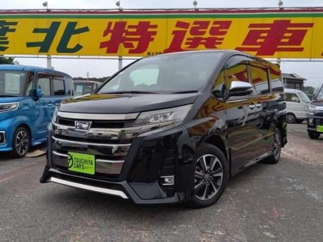 TOYOTA NOAH