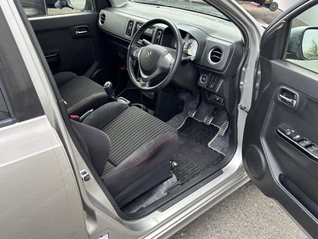Car thumbnail 4