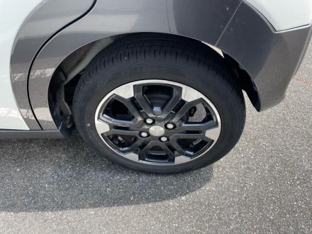 Car thumbnail 4