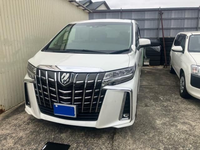 Car image 1