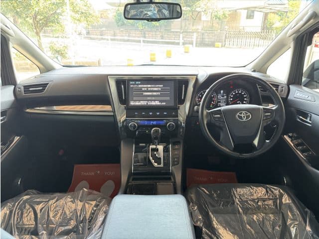 Car thumbnail 3