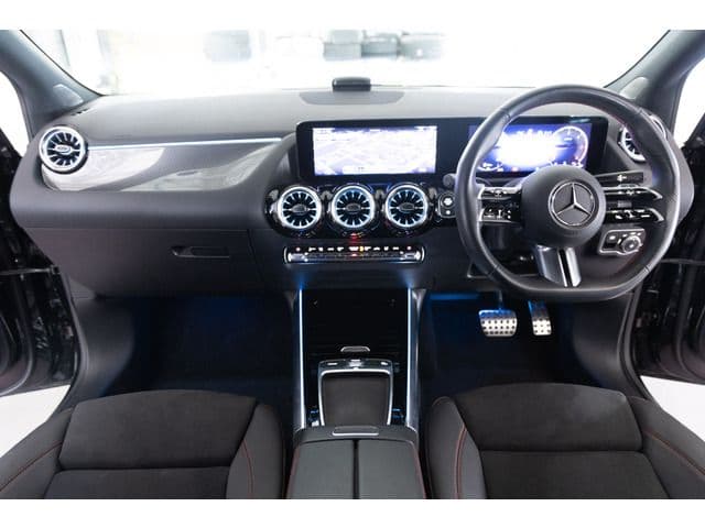 MERCEDES BENZ