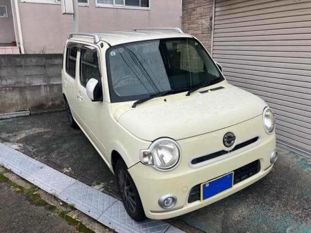Car thumbnail 4