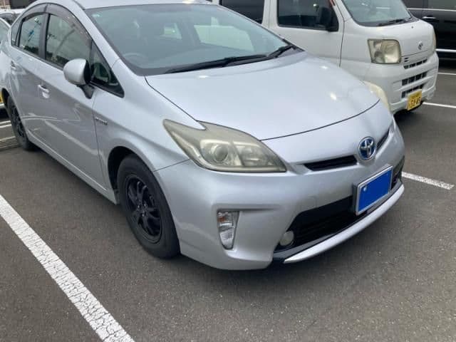 Car thumbnail 3