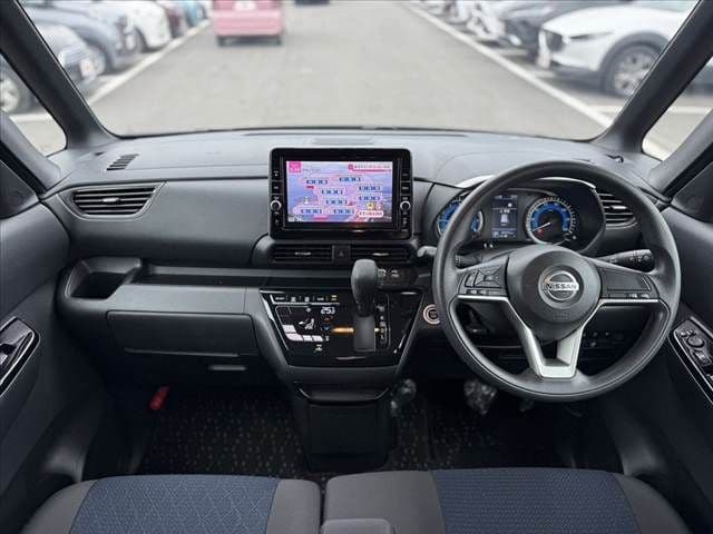 NISSAN