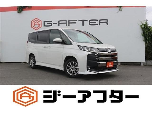 TOYOTA NOAH