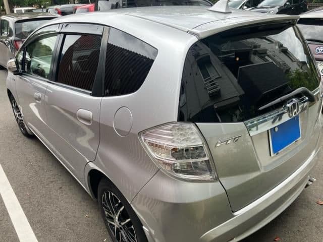 Car thumbnail 4