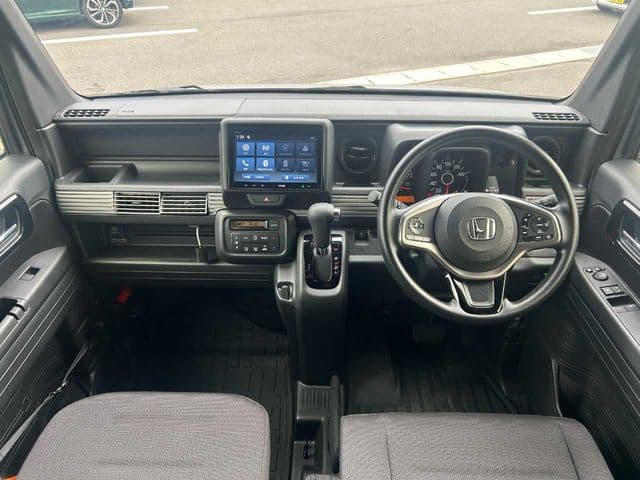 Car thumbnail 3