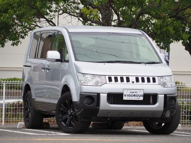 MITSUBISHI DELICA D:5 4WD