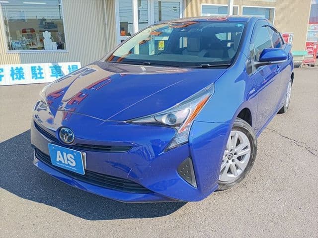 TOYOTA PRIUS 4WD