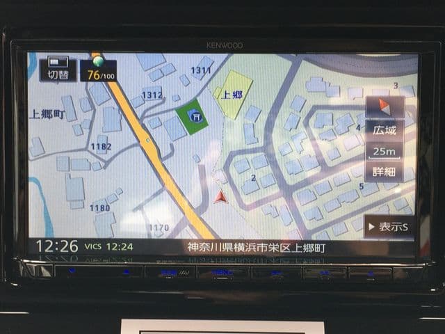 Car thumbnail 4