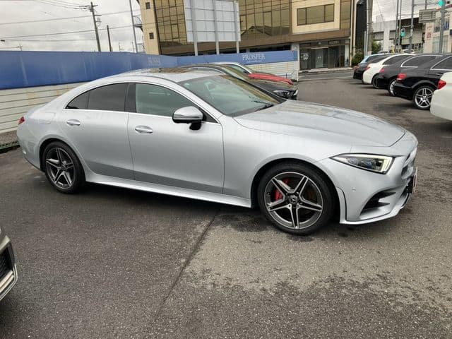 MERCEDES BENZ