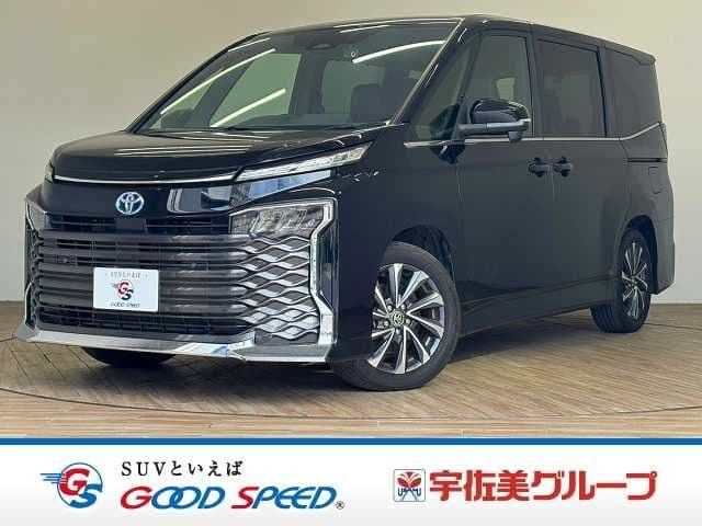 TOYOTA VOXY HYBRID