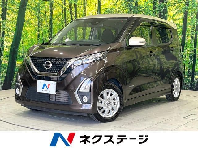 NISSAN