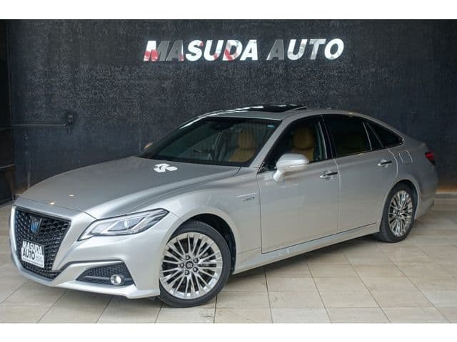 TOYOTA CROWN sedan hybrid