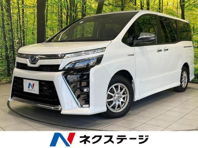 TOYOTA VOXY HYBRID