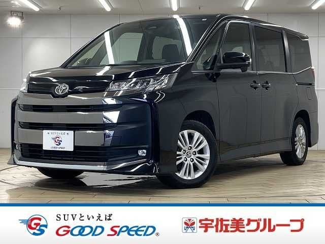 TOYOTA NOAH