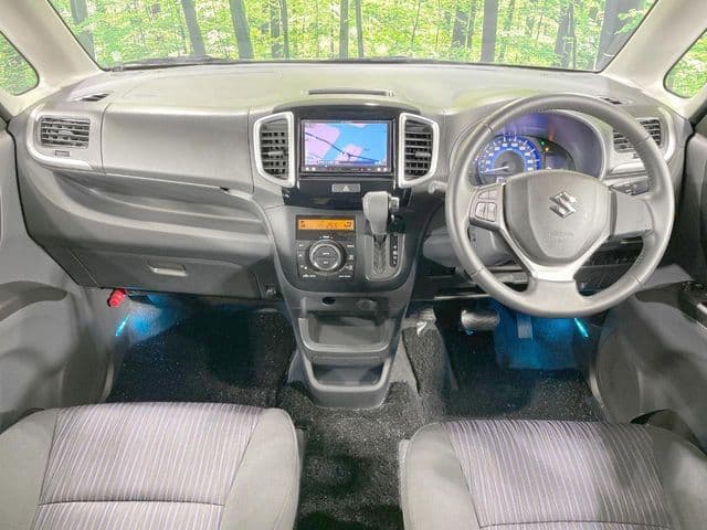 Car thumbnail 2