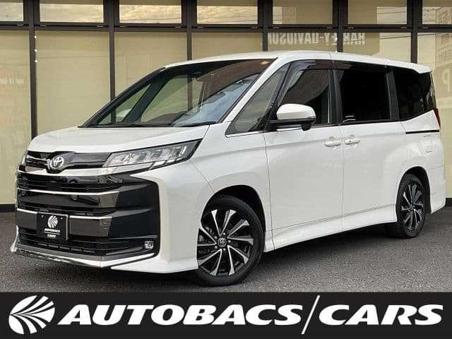 TOYOTA NOAH