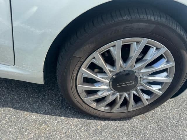 Car thumbnail 2