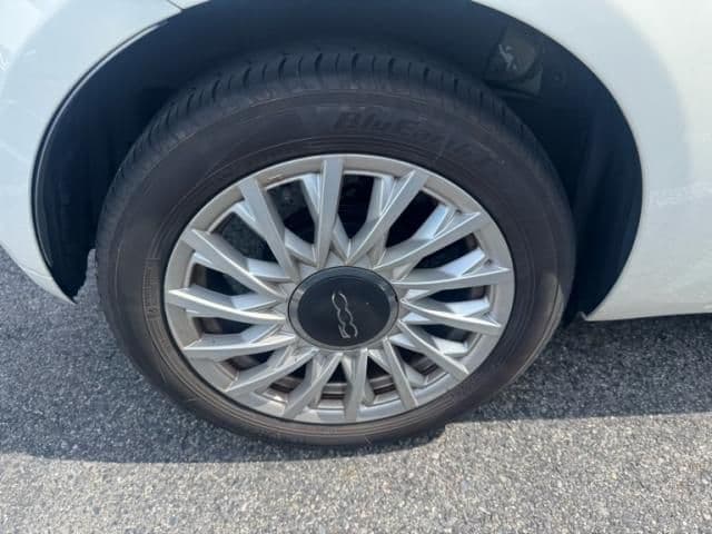Car thumbnail 3