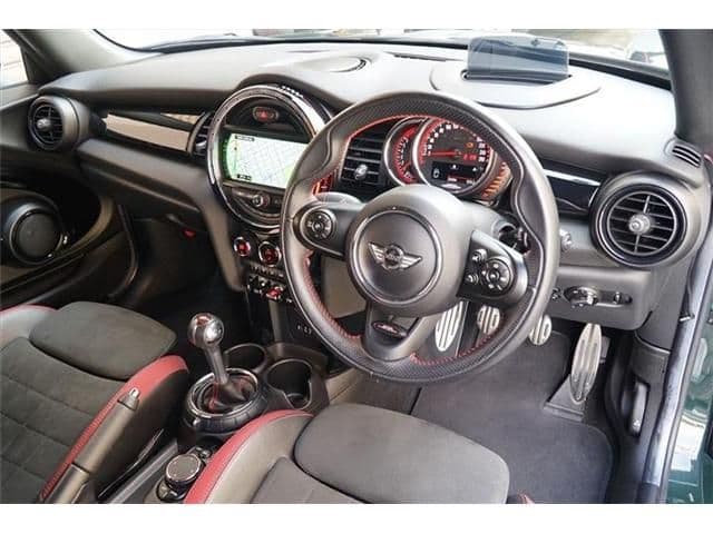 Car thumbnail 2