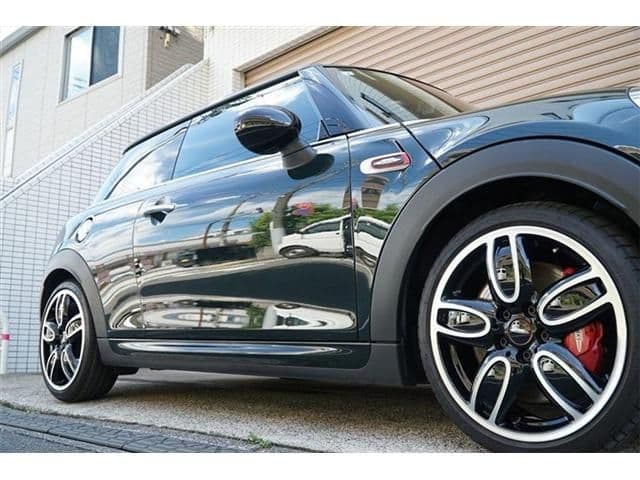 Car thumbnail 4