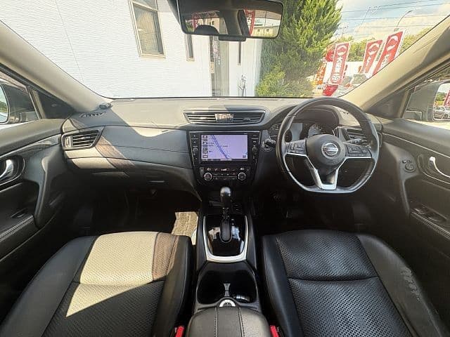 NISSAN