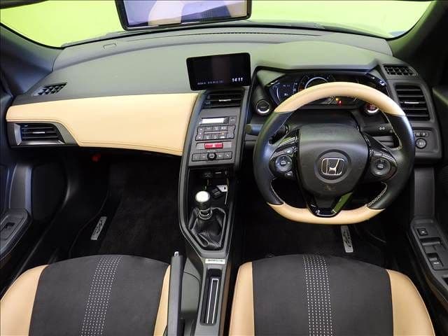 Car thumbnail 3