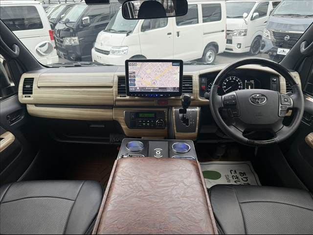 Car thumbnail 4